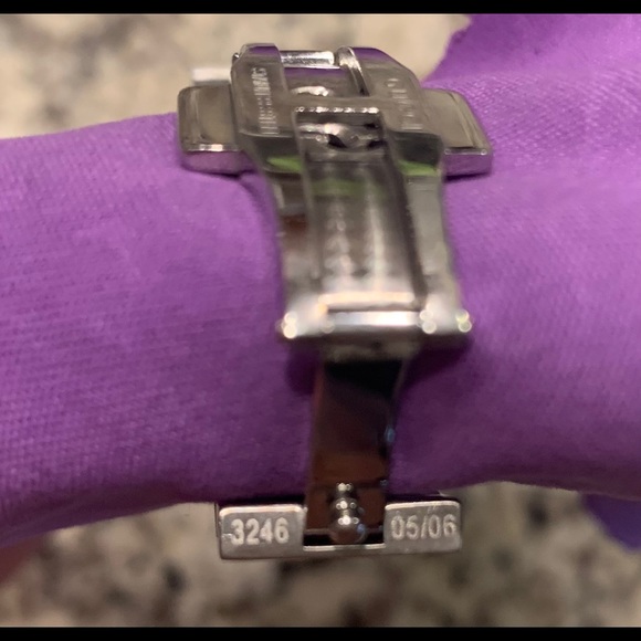 Gucci G series Watch - Picture 2 of 4